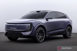 AUDI E SUV Concept bertenaga listrik debut di China
