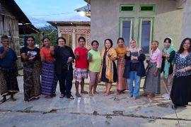 Tim GSSD UI dampingi penenun manggarai penuhi standar ekspor Eropa