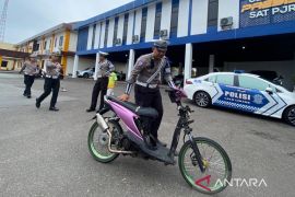 Polisi giatkan edukasi dan tindak balap liar dalam Operasi Zebra