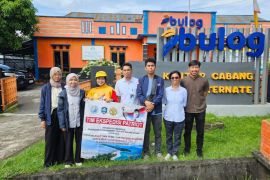 Tim Ekpedisi Patriot Kementrans bantu buat gudang Bulog di Morotai