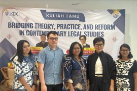 FH UKDC kupas teori, praktik, dan reformasi hukum dalam kuliah tamu