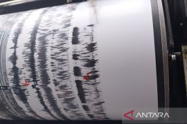 Getaran banjir lahar hujan Semeru tercatat hampir 2 jam