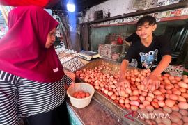 PIHPS rilis harga pangan hari ini:  cabai rawit Rp49.800/kg, telur ayam Rp31.600/kg