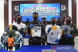 Lanal TBA tangkap PMI dari Malaysia selundupkan 1.575 gram sabu