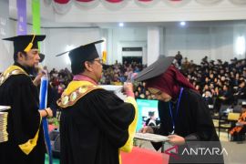 Wisuda 2.255 lulusan, Rektor Unimed tekankan pentingnya penelitian berbasis permasalahan di masyarakat