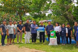 Pemkab Gumas salurkan belasan ribu benih ikan