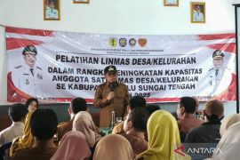 Pemkab HST latih Satlinmas perkuat kesiapsiagaan melayani masyarakat