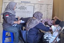 Warga desa di Kotim antusias ikut pelayanan KB gratis