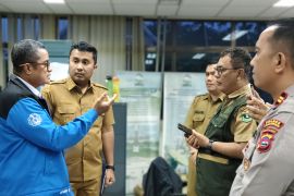 Wagub Sumbar datangi BMKG BIM, minta informasi cuaca ekstrem disampaikan cepat dan akurat