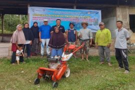 UNP kembangkan mesin Cultivator Multipurpose, dorong transformasi pertanian di Nagari VII Koto Talago