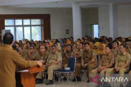 Bangka Tengah perkuat disiplin ASN dan sosialisasi Taspen-BSI