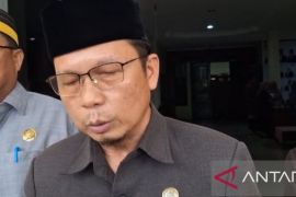 Bupati Bangka Tengah hadapi tekanan sosial soal tambang ilegal