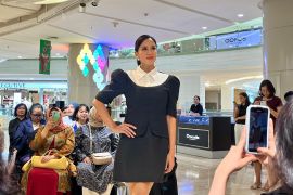 Paras Karisma bagikan kiat padu padan busana ala Korea