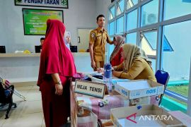 Pemkab Natuna gelar pemeriksaan kesehatan gratis di Pulau Midai