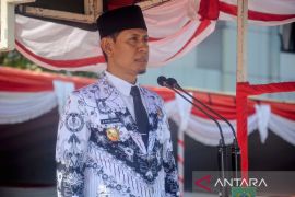 Wabup Bima tekankan sentralisasi tata kelola guru pada peringatan HGN 2025