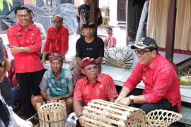 Bupati Tabanan tekankan peran Dekranasda berdayakan UMKM