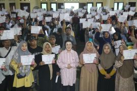 Anggota Komisi VIII menegaskan beasiswa PIP harus diterima utuh siswa