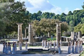 Khawatir cuaca, latihan penyalaan api cadangan digelar di Olympia Kuno