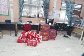 Pemkab Pasaman Barat dirikan dapur umum bantu warga terdampak banjir