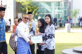 Gubernur Sulbar berharap guru tidak mudah dikriminalisasi