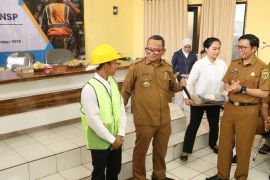 Disnaker Tabalong bekali pencari kerja teknik konstruksi