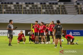 Timnas putri Indonesia gasak Nepal 2-1 di laga uji coba