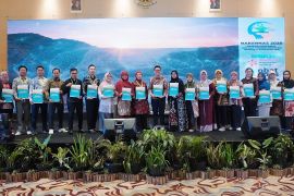 Farmaklik dan OBATApps Gandeng 177 Kampus Kesehatan untuk Penguatan Alat Laboratorium dan Unit Bisnis