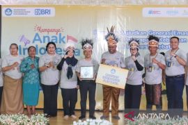 Kemendikdasmen bantu papan interaktif digital PAUD di Manokwari