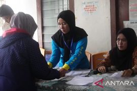 Pemkot Pangkalpinang salurkan bantuan pangan bagi 7.205 warga