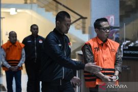 KPK panggil empat saksi usai tahan dua tersangka kasus pengadaan fiktif