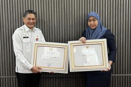 Banjarbaru raih dua penghargaan bidang pendidikan dari Pemprov Kalsel