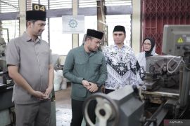 Waket DPRD Kalsel ajak siswa siap diri hadapi dunia kerja