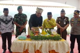 Sekda Langkat pimpin HUT HGN dan PGRI ke-80