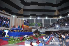 Direktur ANTARA ajak lulusan IPB hadapi tantangan dunia kerja baru