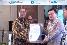BSN berikan sertifikat SNI ke sejumlah industri alkes dalam negeri