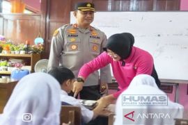 Kapolres Tanbu motivasi petugas SPPG untuk jaga konsistensi kualitas MBG