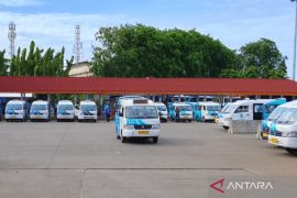 Terminal Pulo Gadung lakukan penataan bangunan hingga penghijauan