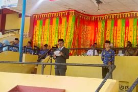 Upacara HGN 2025 di Pesisir Selatan berlangsung khidmat, Wabup Risnaldi tekankan peran strategis guru