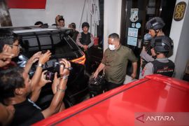 KPK sita dokumen saat geledah rumah Sugiri Sancoko dan adiknya