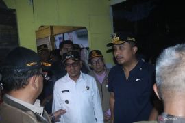 Wabup Pessel dampingi Wagub Sumbar tinjau posko banjir di Bayang