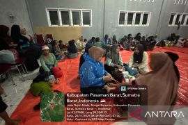 Dinkes Pasaman Barat berikan pengobatan ke 219 warga terdampak banjir