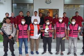 Kejari Siak tahan 5 tersangka dugaan korupsi pemberian kredit rugikan negara Rp9,9 miliar