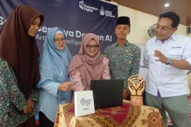 XLSMART edukasi santri di Sumatara tentang literasi digital-AI lewat pesantren digital