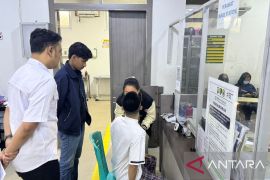 Polda Kalbar melimpahkan kasus ITE konten kreator RK ke Kejati