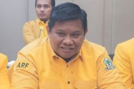 Ekonom Golkar nilai kebijakan PLTS satu desa satu MW bermanfaat ganda