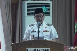 Pemkot Bukittinggi kerahkan alat berat bantu evakuasi bencana di Agam