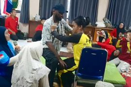 Perkins Amerika Serikat latih fisioterapi guru SLB Banyuwangi