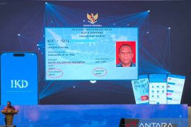 Dukcapil Kota Sorong integrasikan data OAP dengan SIAK Pusat melalui aplikasi IKD