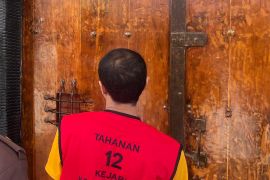 Kejari Kota Cirebon mengambil alih penanganan kasus korupsi PDAM