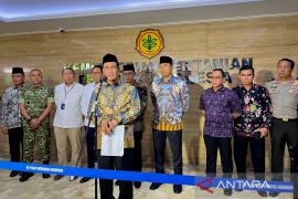 RI Govt sends rice, cooking oil to flood-hit Sumatra provinces